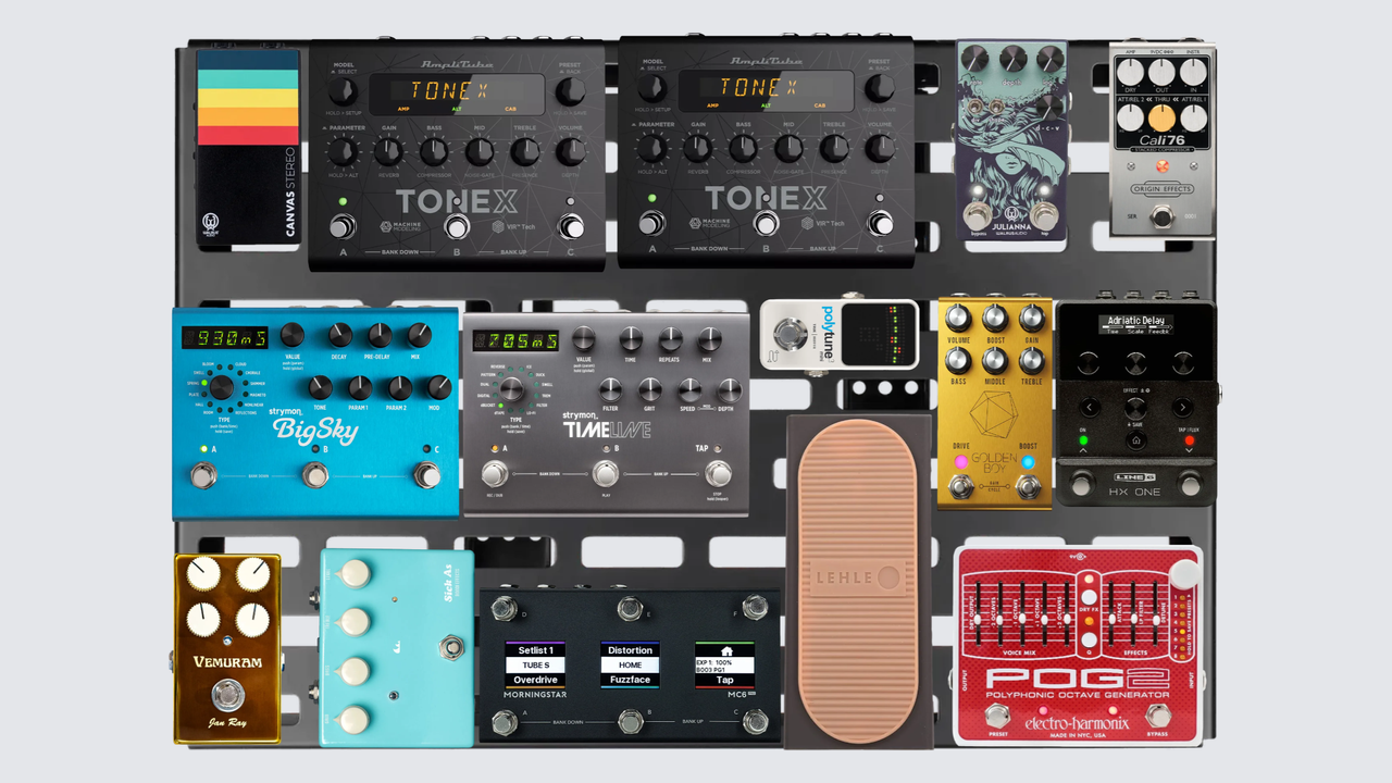 Huge worship pedalboard